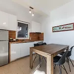 Exclusive Seafront Apartments Apartment 3